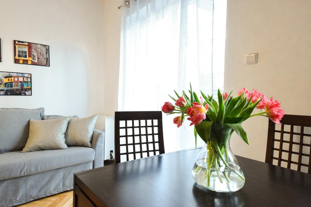 Shortstaypoland Bialobrzeska Varsovia Exterior foto